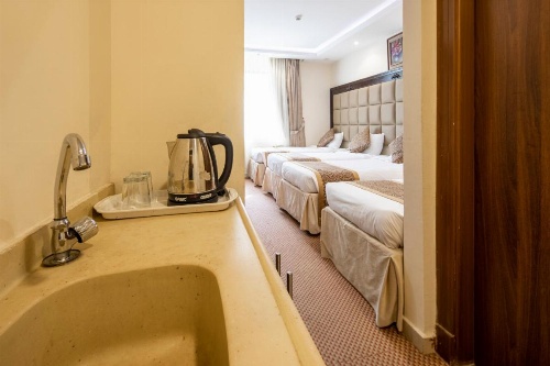 Kyona Alaziziyah image 12